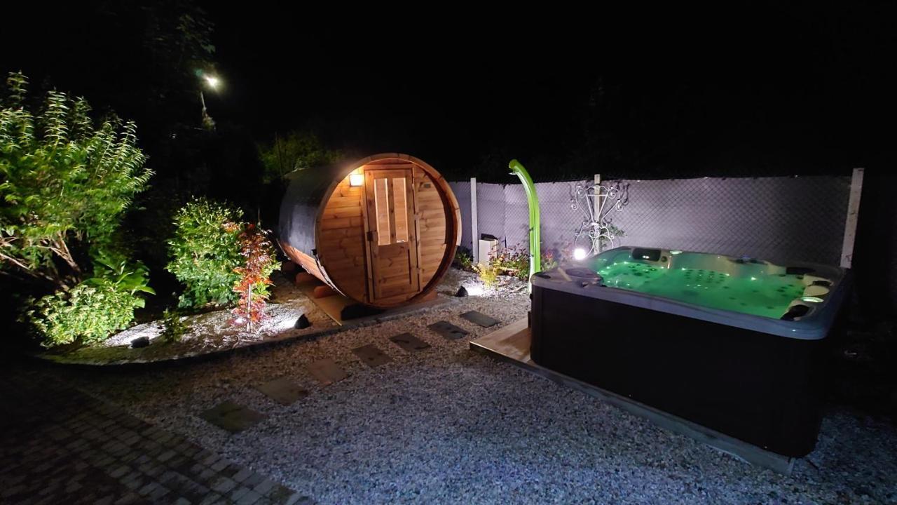 Ferienwohnung Le Manoir De Louviers Exterior foto